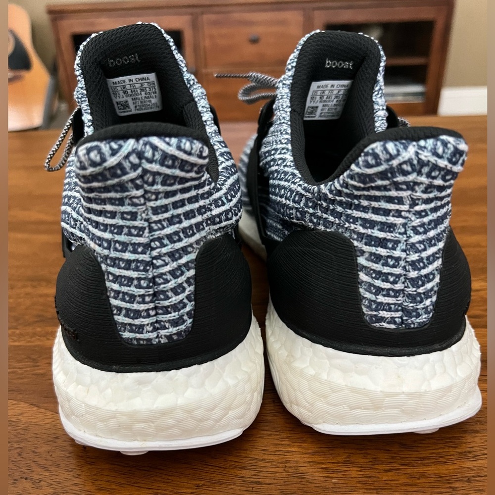 Adidas Parley X Ultra Boost 4.0 Ftwr White/Carbon Blue/Spirit Men’s US 10.5 - Picture 6 of 8